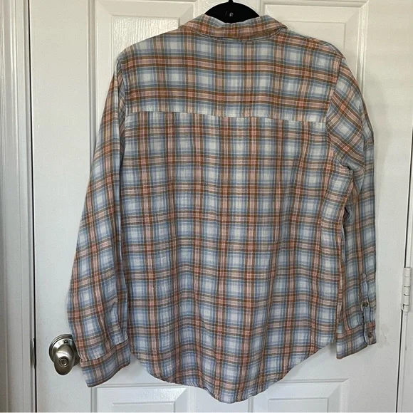 Universal Thread blue & orange lightweight button down shirt - Picture 4 of 15